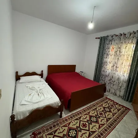Ola's * Vlora